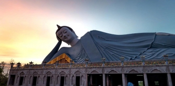 Som Rong Temple thumb