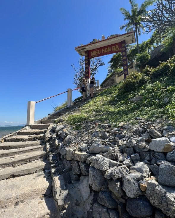Tam Thang Tower